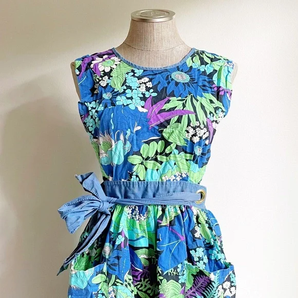 Blue Floral Vintage Pinafore Apron - Picture 7 of 17